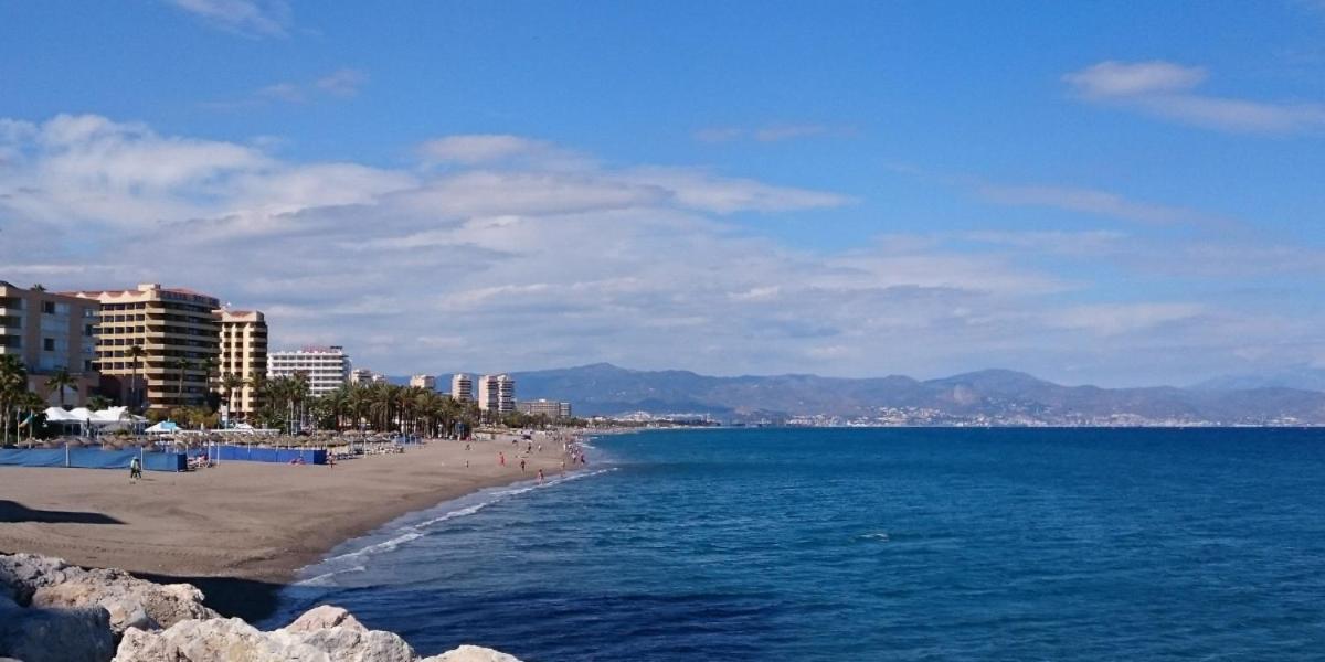 Apartamento Carole Playa Bajondillo Torremolinos Beach - Playa A 30 Segundos - Wifi - Parking - Terraza Daire Dış mekan fotoğraf